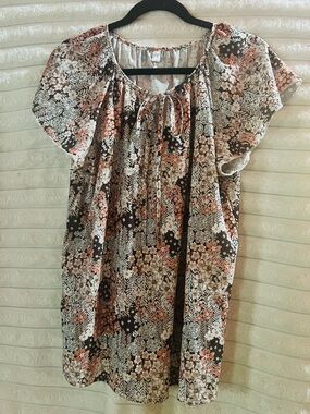 Floral Short Sleeve Peasant Blouse in Cream, Brown & Coral